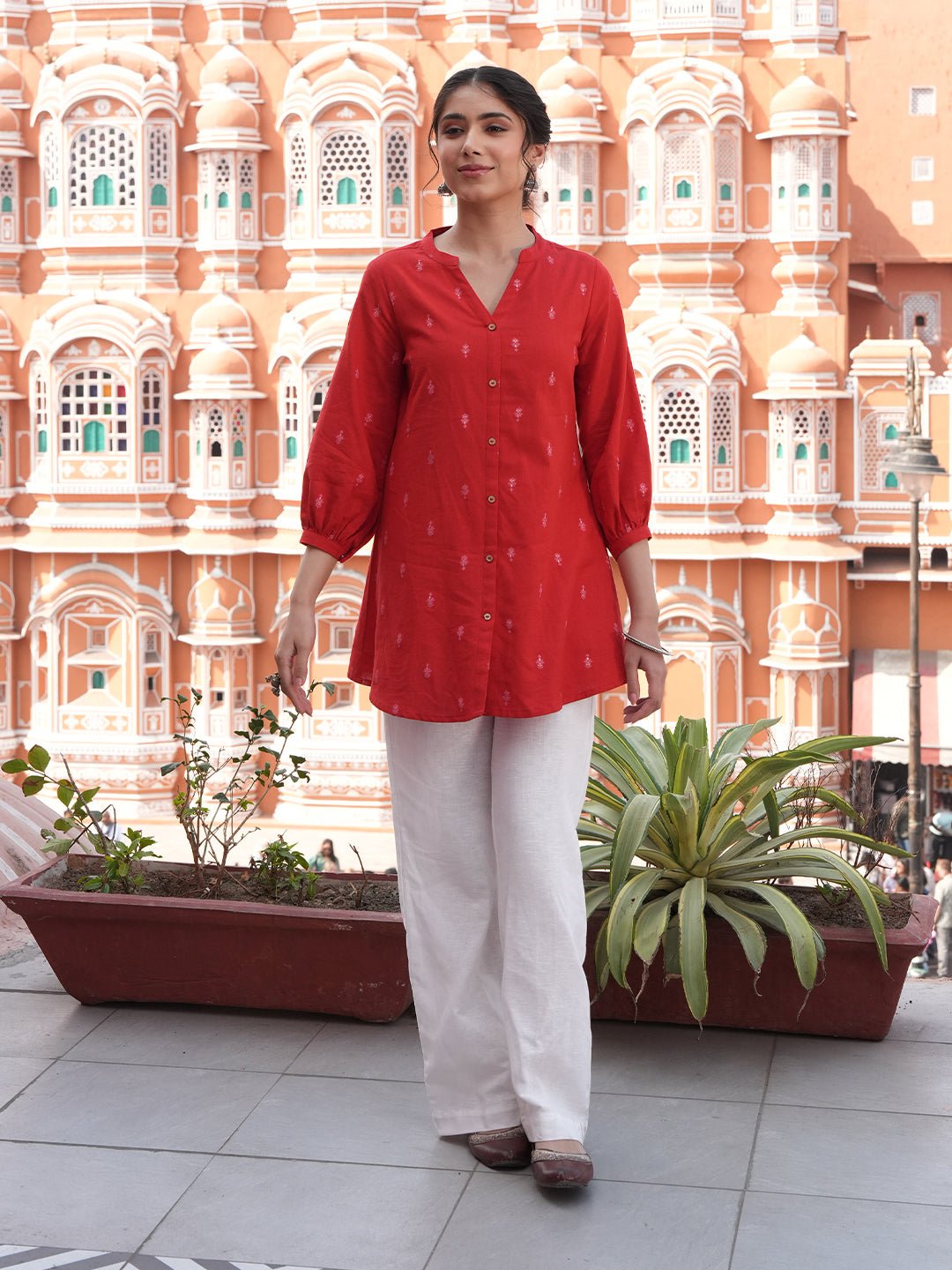 JAC26TU04225_1.jpg Red Linen Cotton Foil Print Straight Short Kurti - Image 1